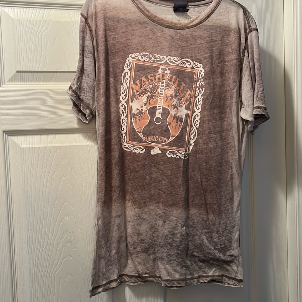 Nashville acid wash over size t shirt